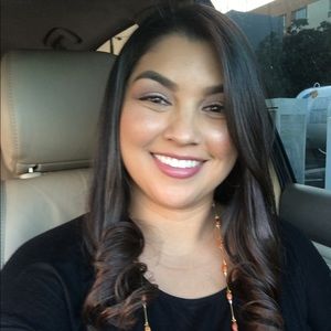 Meet your Posher, Monique